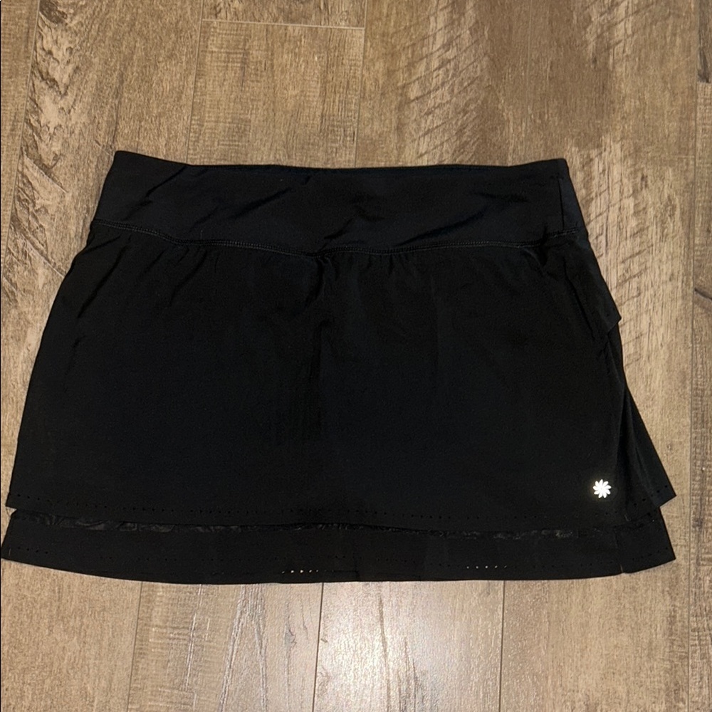 ATHLETA LASER CUT SKORT TENNIS/GOLF SIZE LARGE BLACK